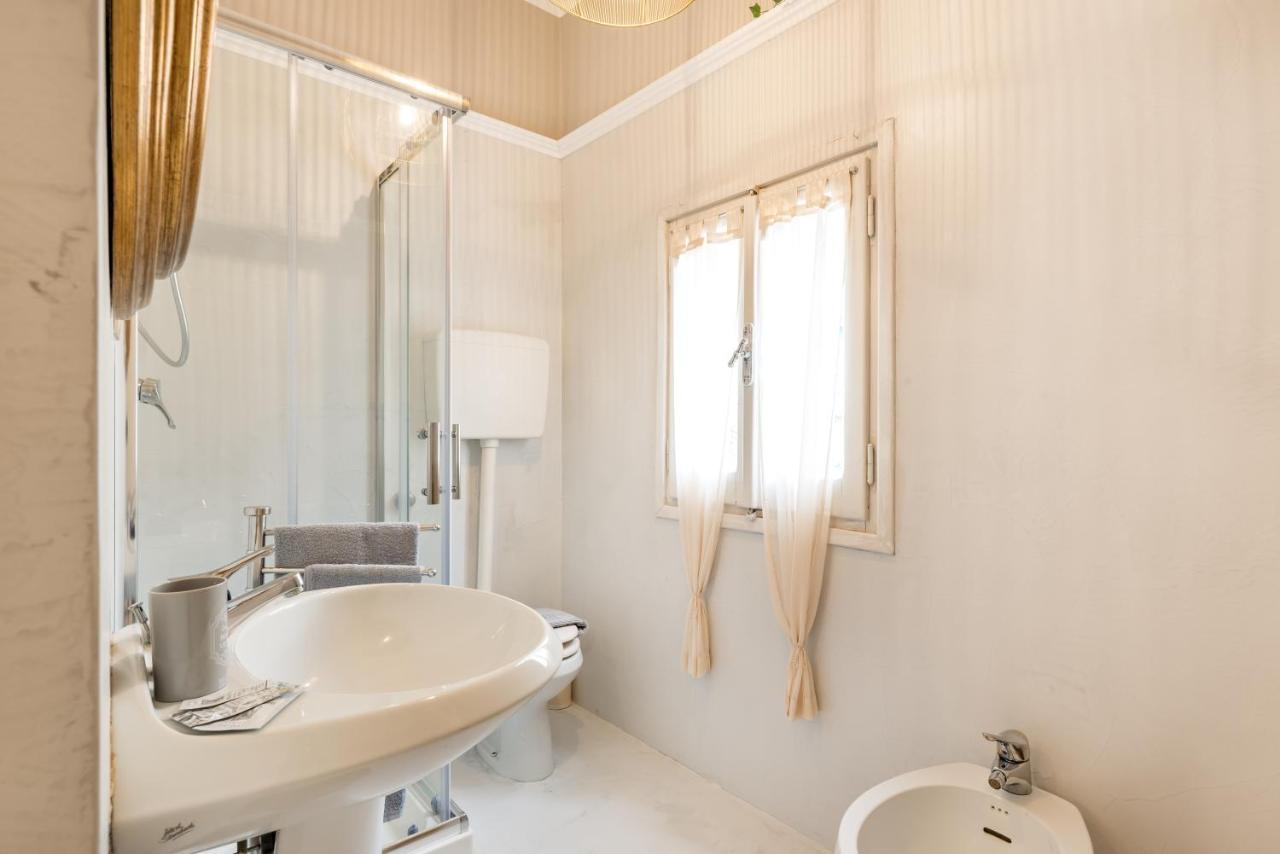 Moulin Rouge Lerici Appartement Buitenkant foto